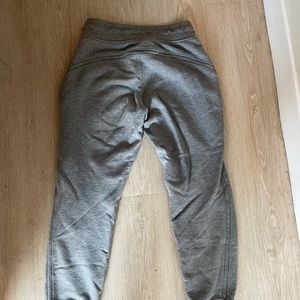 lulu lemon sweatpants